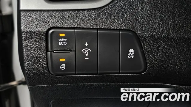 Hyundai AVANTE 2015 — фото 20