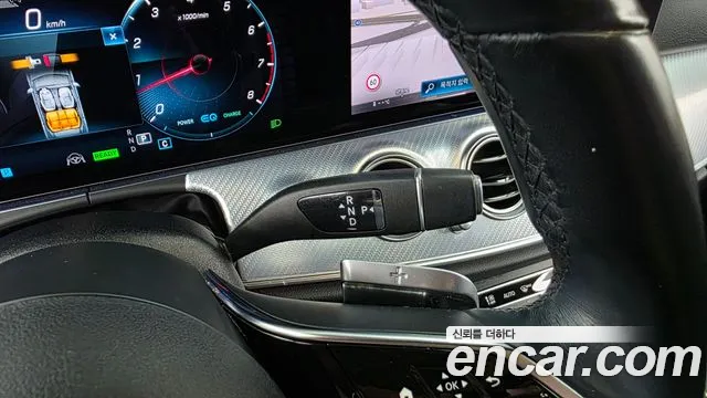 Mercedes-Benz E-Class 2021 — фото 12