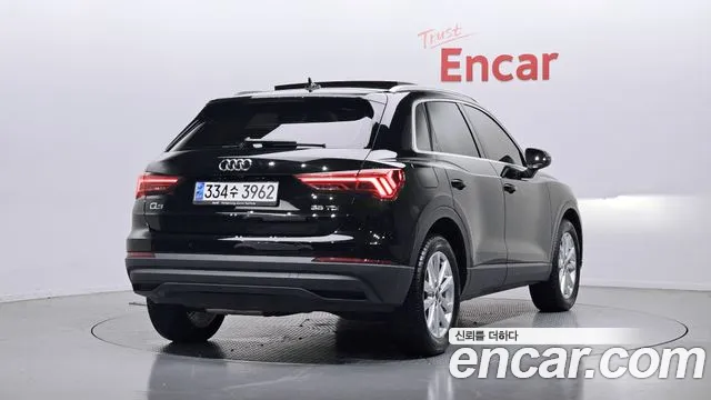 Audi Q3 2023 — фото 2