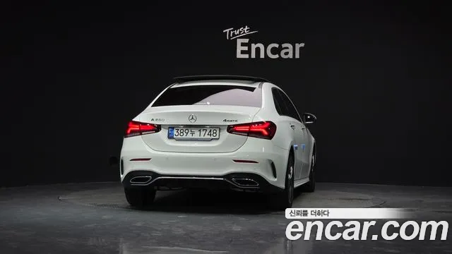 Mercedes-Benz A-Class 2023 — фото 4