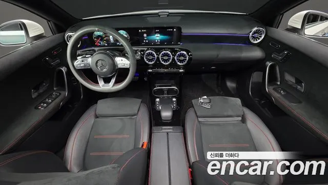Mercedes-Benz A-Class 2023 — фото 10