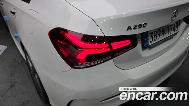Mercedes-Benz A-Class 2023 — фото 9