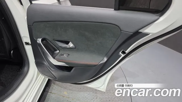 Mercedes-Benz A-Class 2023 — фото 15