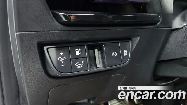 Kia EV6 2022 — фото 19