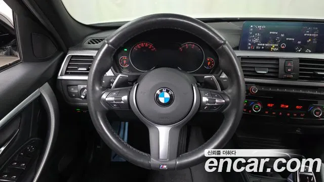 BMW 3-Series 2018 — фото 20