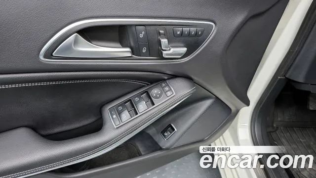 Mercedes-Benz CLA-Class 2015 — фото 17