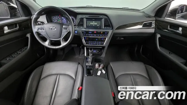 Hyundai Sonata 2017 — фото 10