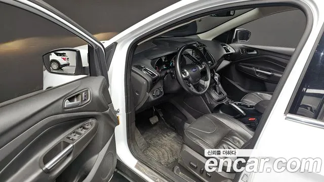 Ford Kuga 2016 — фото 12