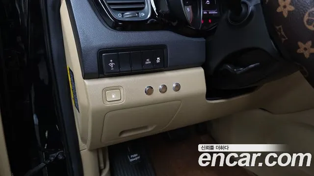 Kia Canival 2015 — фото 19
