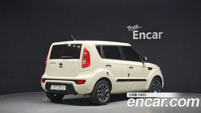 Kia Soul 2012 — фото 2