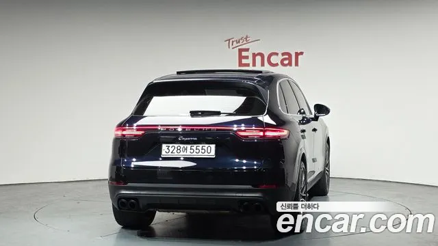 Porsche Cayenne 2021 — фото 3