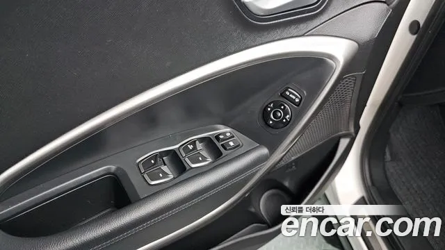 Hyundai Santafe 2014 — фото 19