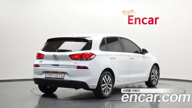Hyundai i30 2018 — фото 2