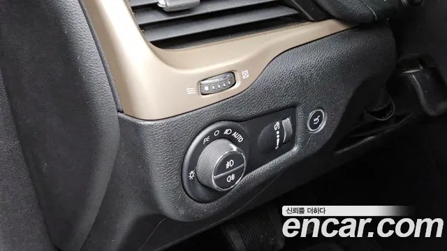 Jeep Cherokee 2016 — фото 14