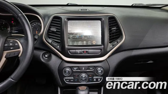 Jeep Cherokee 2016 — фото 15