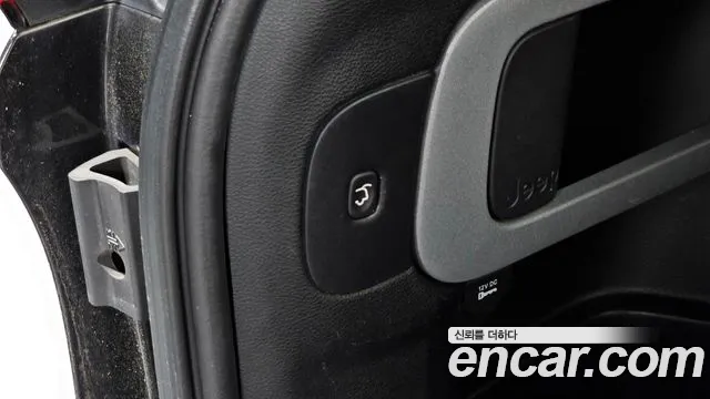 Jeep Cherokee 2016 — фото 20
