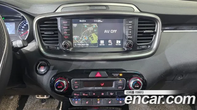 Kia Sorento 2018 — фото 19