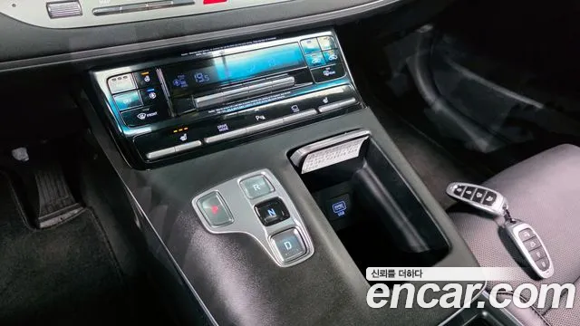 Hyundai Grandeur 2020 — фото 12