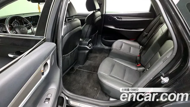 Hyundai Grandeur 2020 — фото 18