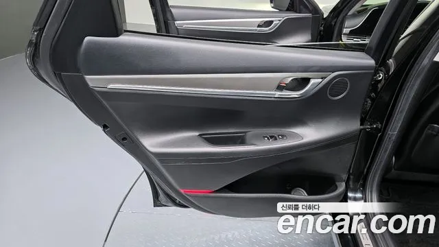 Hyundai Grandeur 2020 — фото 15
