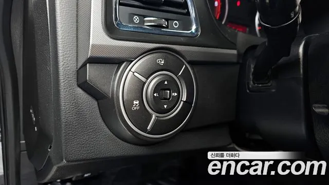 KG_Mobility_Ssangyong KORANDO 2017 — фото 17