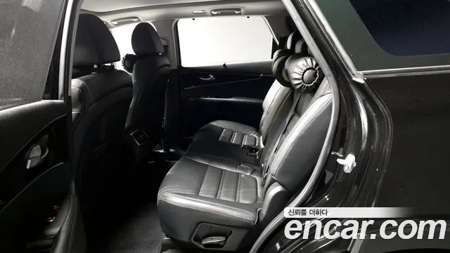 Kia Sorento 2019 — фото 16