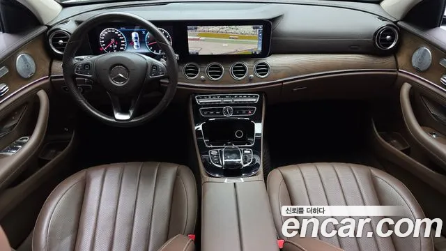 Mercedes-Benz E-Class 2018 — фото 7
