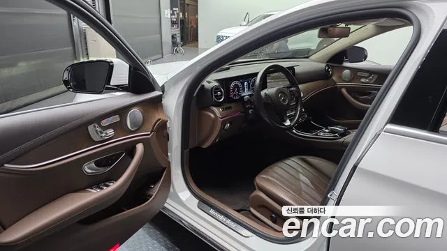 Mercedes-Benz E-Class 2018 — фото 10