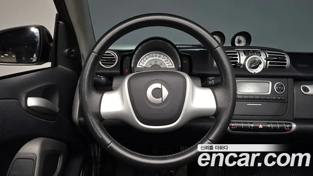 Smart Fortwo 2011 — фото 12