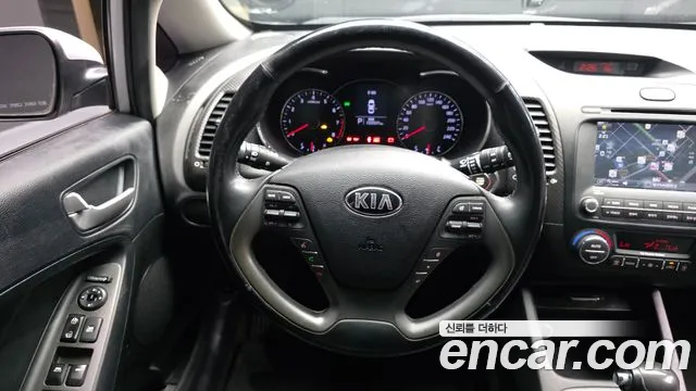 Kia K3 2014 — фото 13