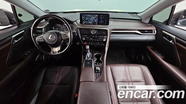 Lexus RX 2022 — фото 10