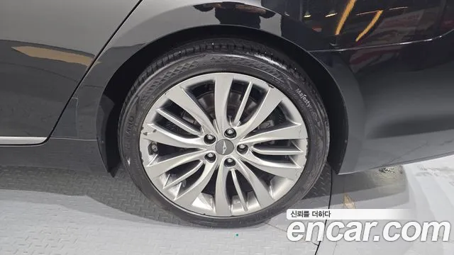 Genesis G80 2017 — фото 7