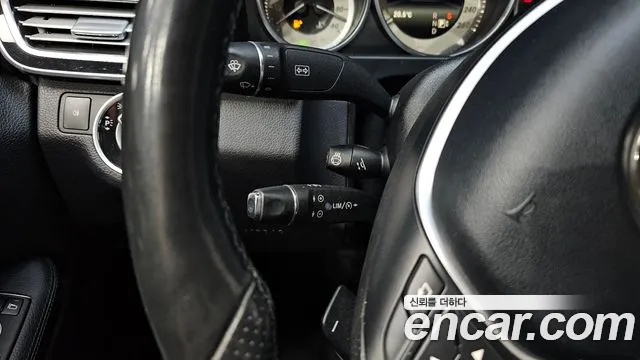 Mercedes-Benz E-Class 2016 — фото 17