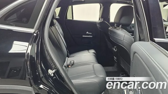 Mercedes-Benz GLA-Class 2021 — фото 18