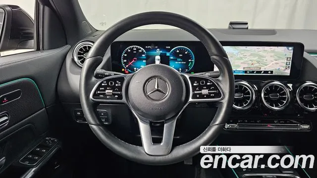 Mercedes-Benz GLA-Class 2021 — фото 19