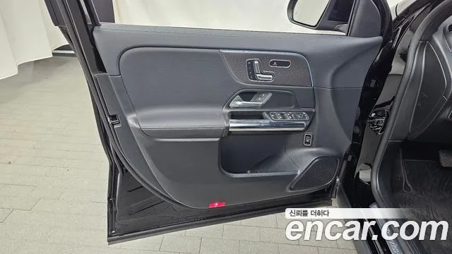 Mercedes-Benz GLA-Class 2021 — фото 14