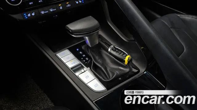 Hyundai AVANTE 2021 — фото 12
