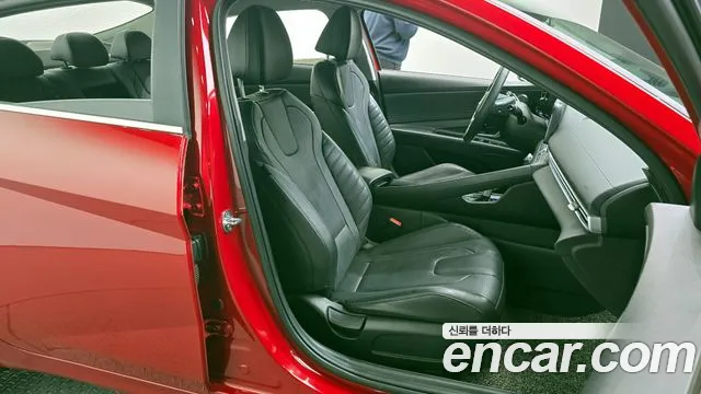 Hyundai AVANTE 2021 — фото 18