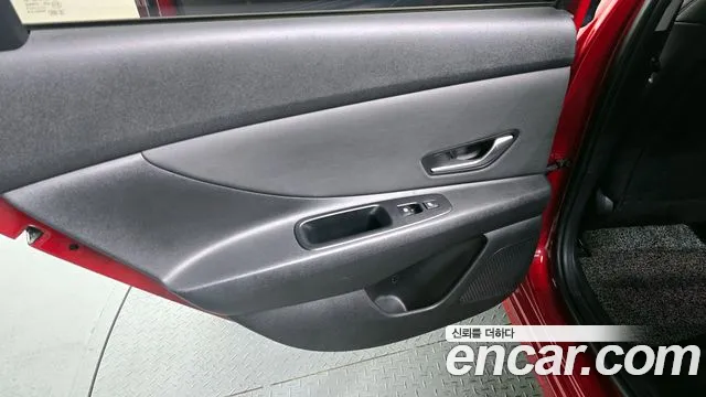 Hyundai AVANTE 2021 — фото 15