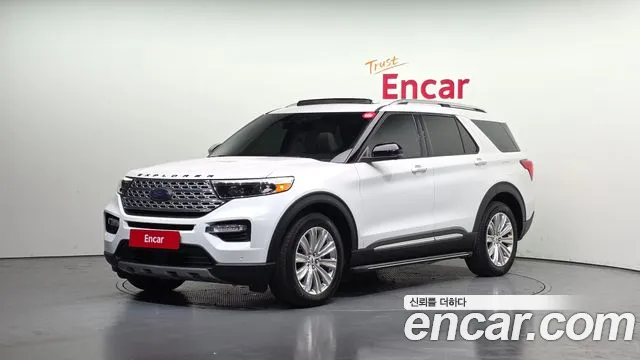 Ford Explorer 2021 — фото 1