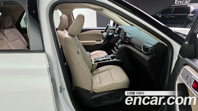 Ford Explorer 2021 — фото 18