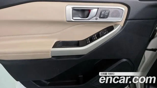 Ford Explorer 2021 — фото 14