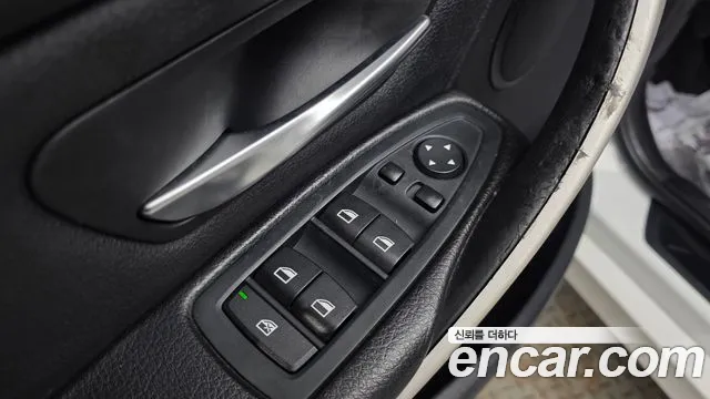 BMW 3-Series 2015 — фото 13