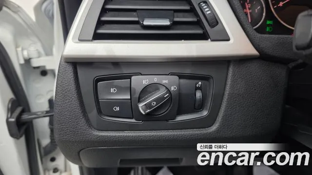 BMW 3-Series 2015 — фото 14