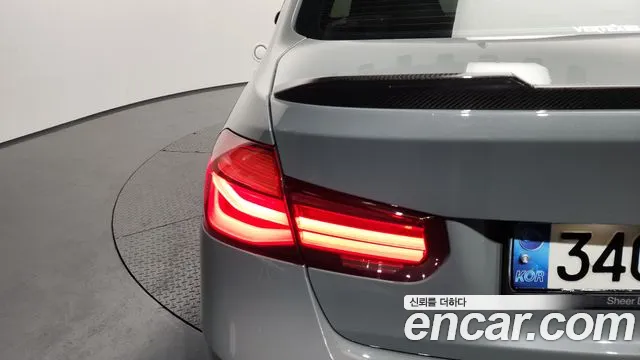 BMW M3 2018 — фото 9