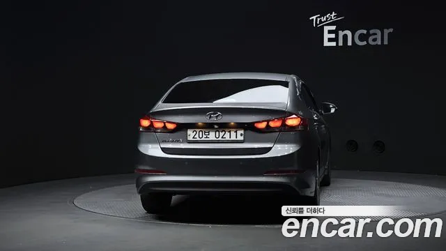 Hyundai AVANTE 2017 — фото 4