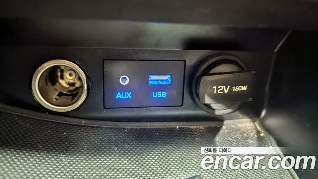 Hyundai AVANTE 2017 — фото 13