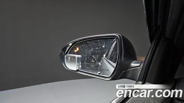 Hyundai AVANTE 2017 — фото 17