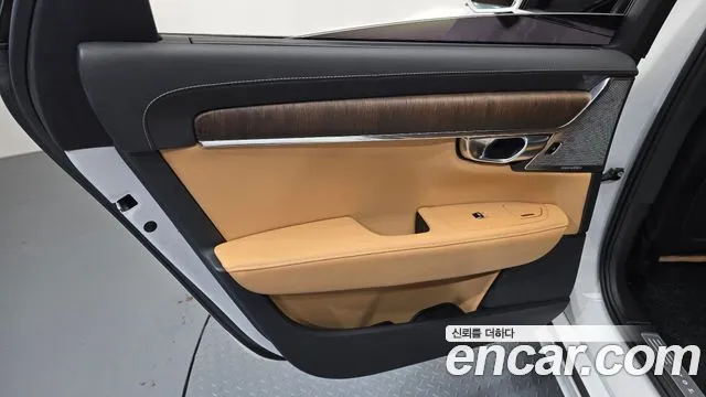 Volvo S90 2023 — фото 15