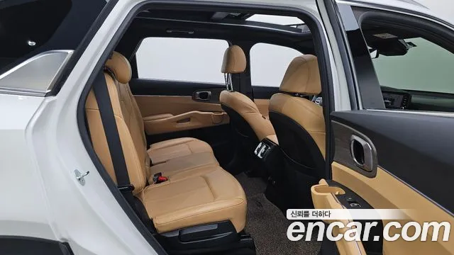 Kia Sorento 2023 — фото 15